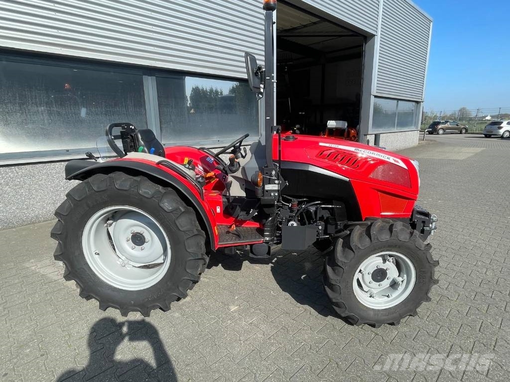 McCormick X2.055 smalspoor tractor Traktorok
