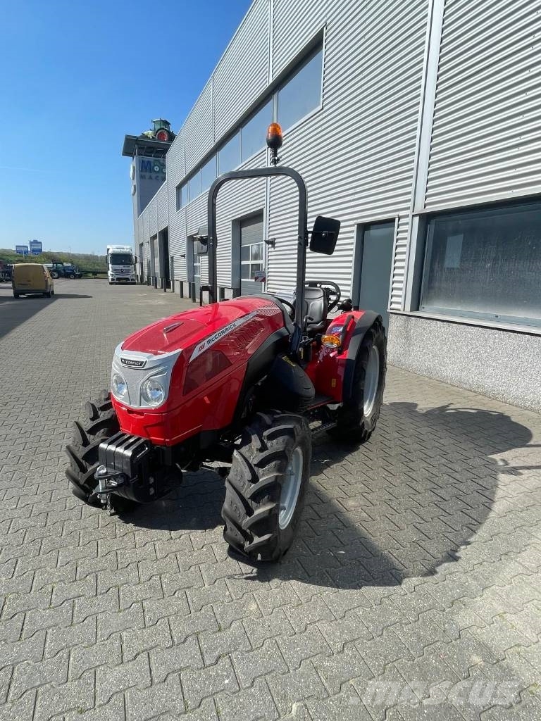 McCormick X2.055 smalspoor tractor Traktorok