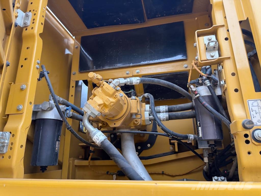 CAT 345GC 3000 units excavators in stock Raupenbagger