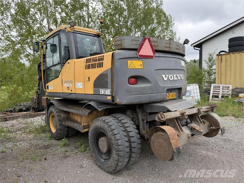 Volvo EW160C / Engcon tiltrotator with grapple / Rail ge Wielgraafmachines
