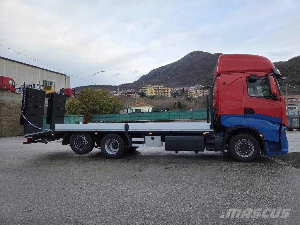 Iveco S-Way AS 260S48 Beavertail Caminhões de mesa / guincho