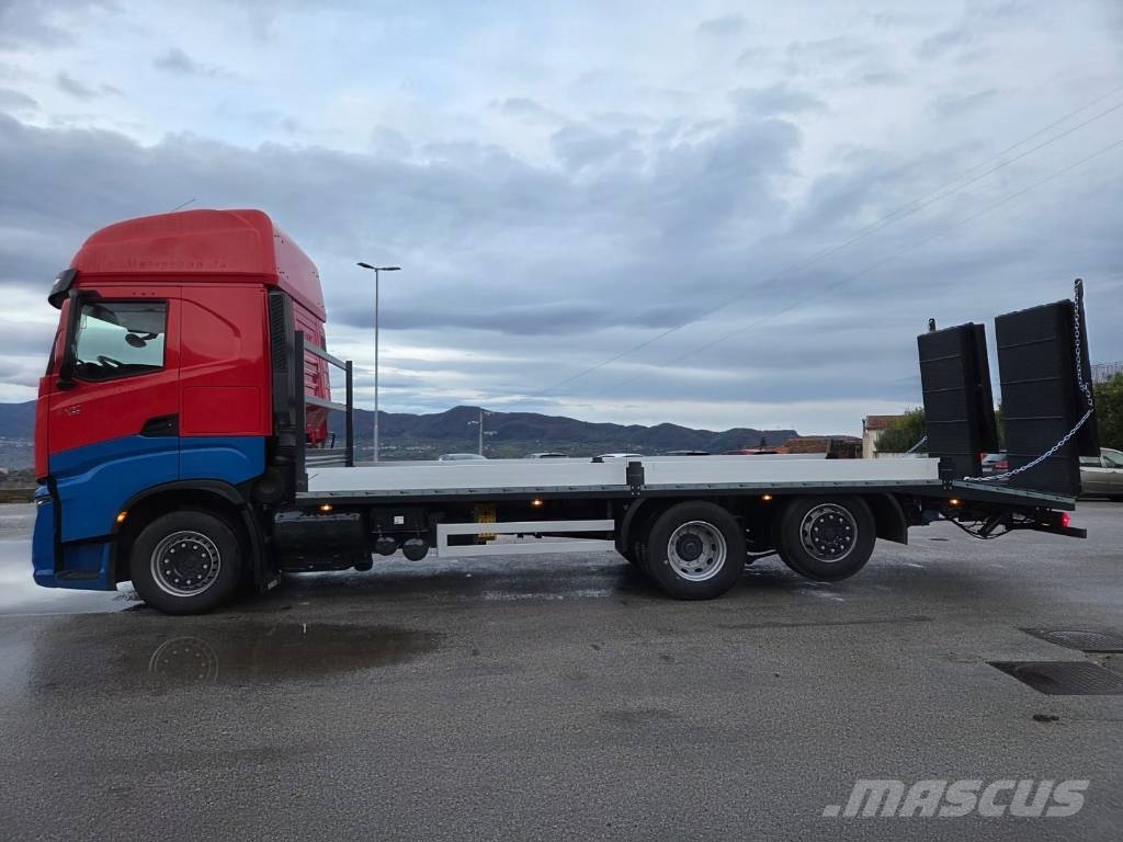 Iveco S-Way AS 260S48 Beavertail Caminhões de mesa / guincho