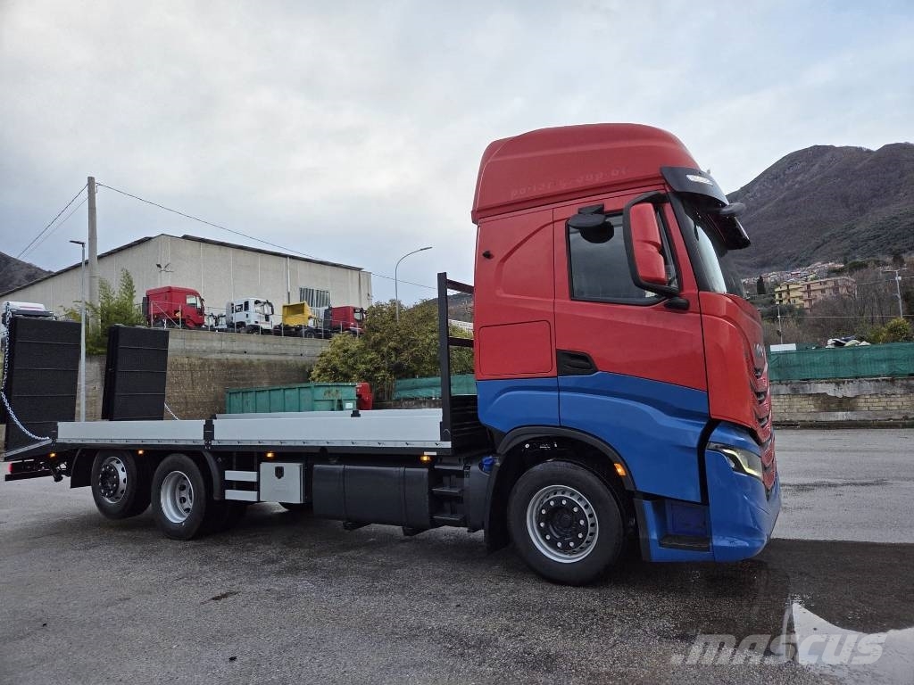 Iveco S-Way AS 260S48 Beavertail Caminhões de mesa / guincho