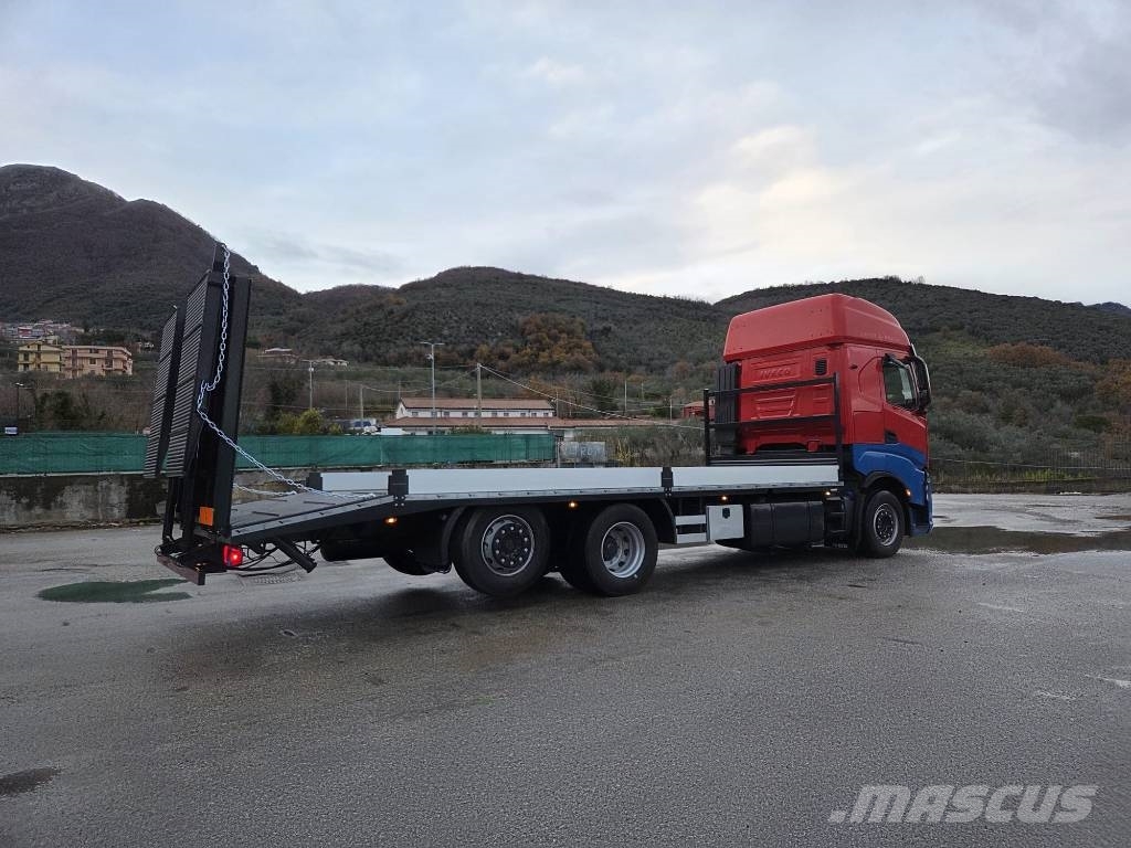Iveco S-Way AS 260S48 Beavertail Caminhões de mesa / guincho