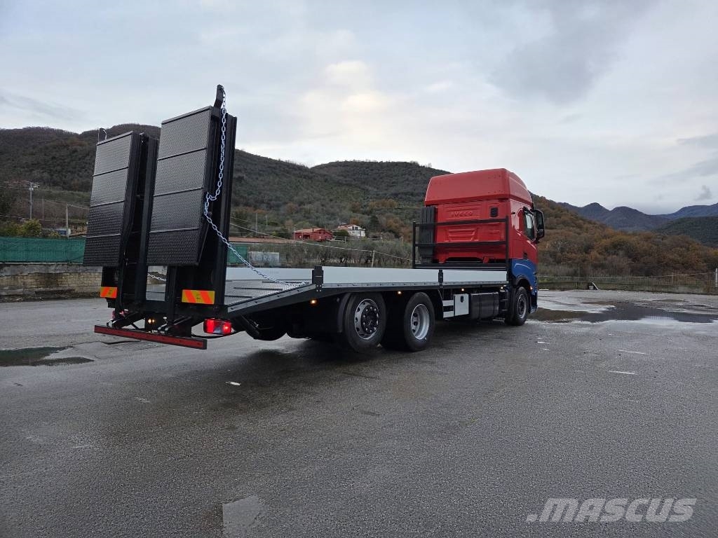Iveco S-Way AS 260S48 Beavertail Caminhões de mesa / guincho