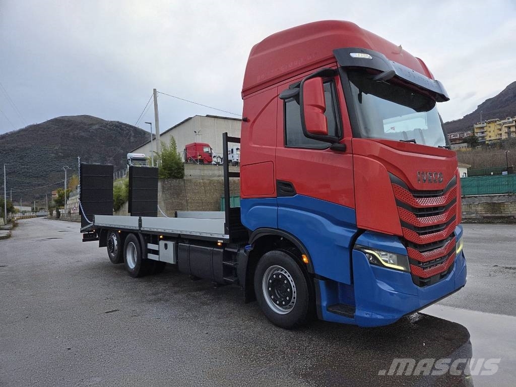 Iveco S-Way AS 260S48 Beavertail Caminhões de mesa / guincho