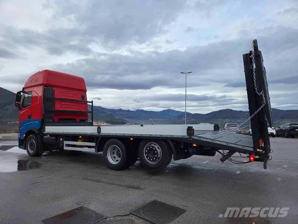 Iveco S-Way AS 260S48 Beavertail Caminhões de mesa / guincho