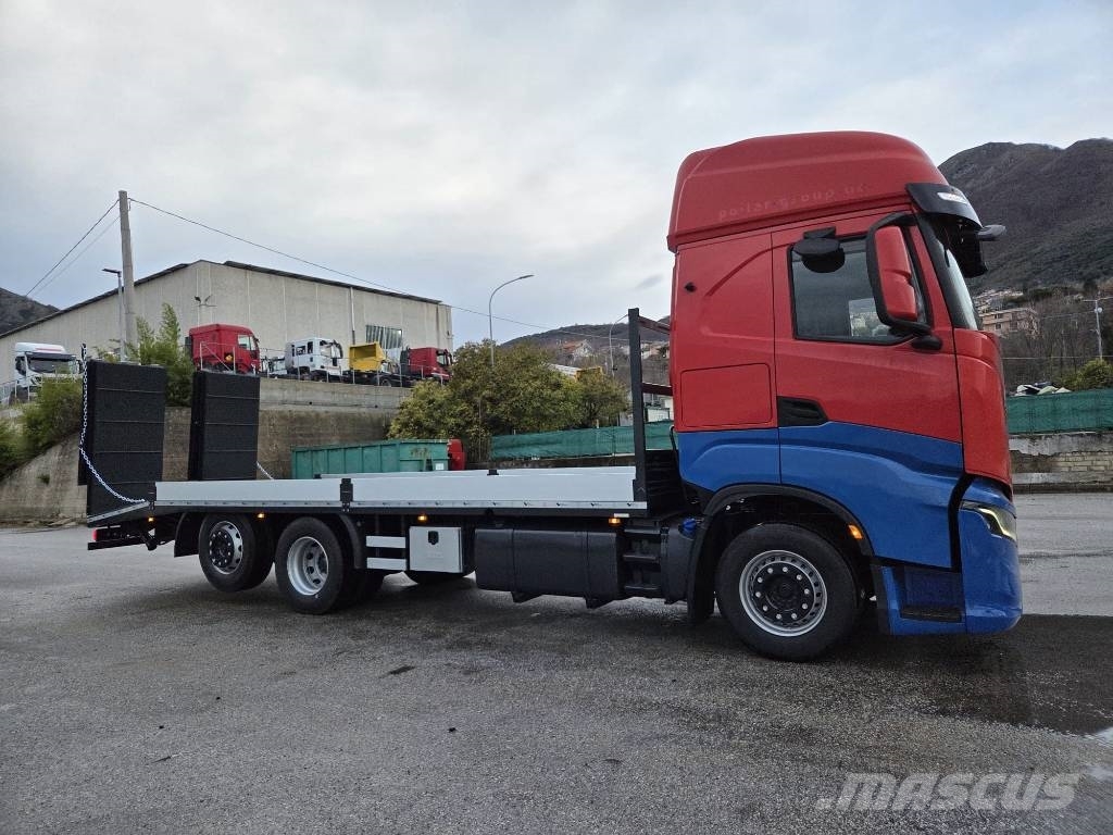 Iveco S-Way AS 260S48 Beavertail Caminhões de mesa / guincho