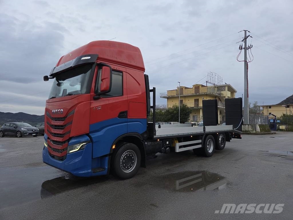 Iveco S-Way AS 260S48 Beavertail Caminhões de mesa / guincho