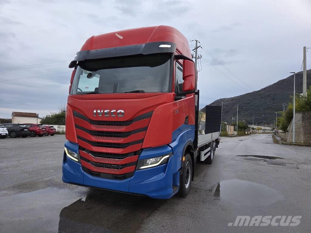 Iveco S-Way AS 260S48 Beavertail Caminhões de mesa / guincho