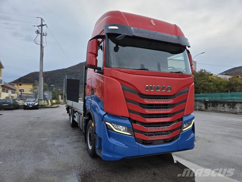 Iveco S-Way AS 260S48 Beavertail Caminhões de mesa / guincho