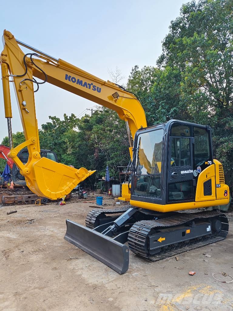 Komatsu PC70 小型挖土機/掘鑿機<7t(小型挖掘機)