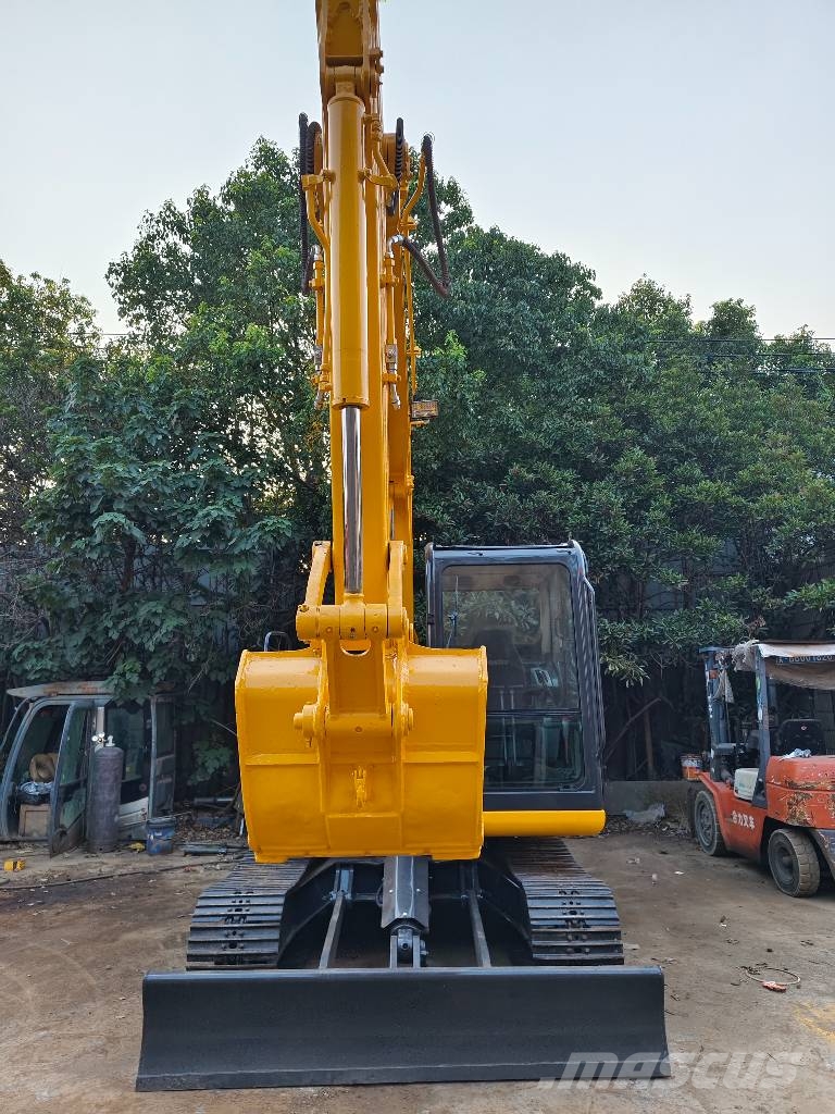 Komatsu PC70 小型挖土機/掘鑿機<7t(小型挖掘機)
