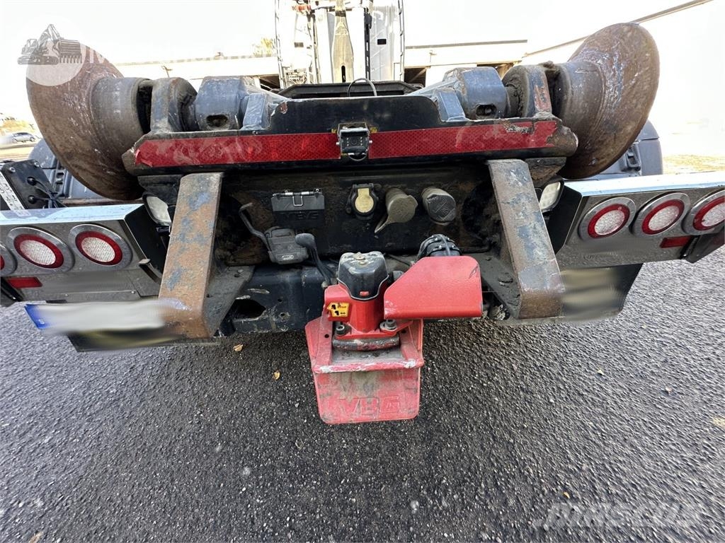 Scania R440LB6X2*4HNB Camiones polibrazo