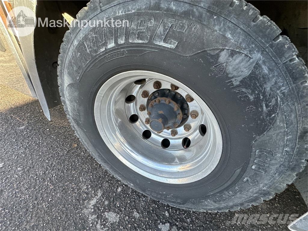 Scania R440LB6X2*4HNB Camiones polibrazo