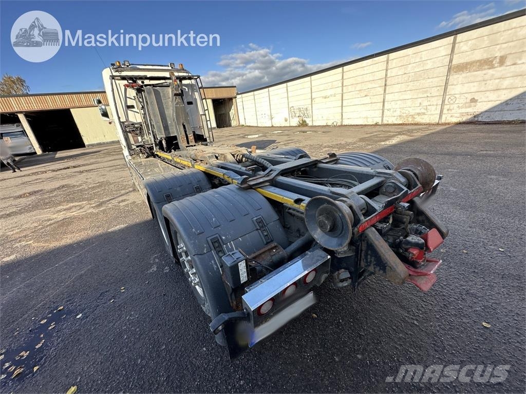 Scania R440LB6X2*4HNB Camiones polibrazo