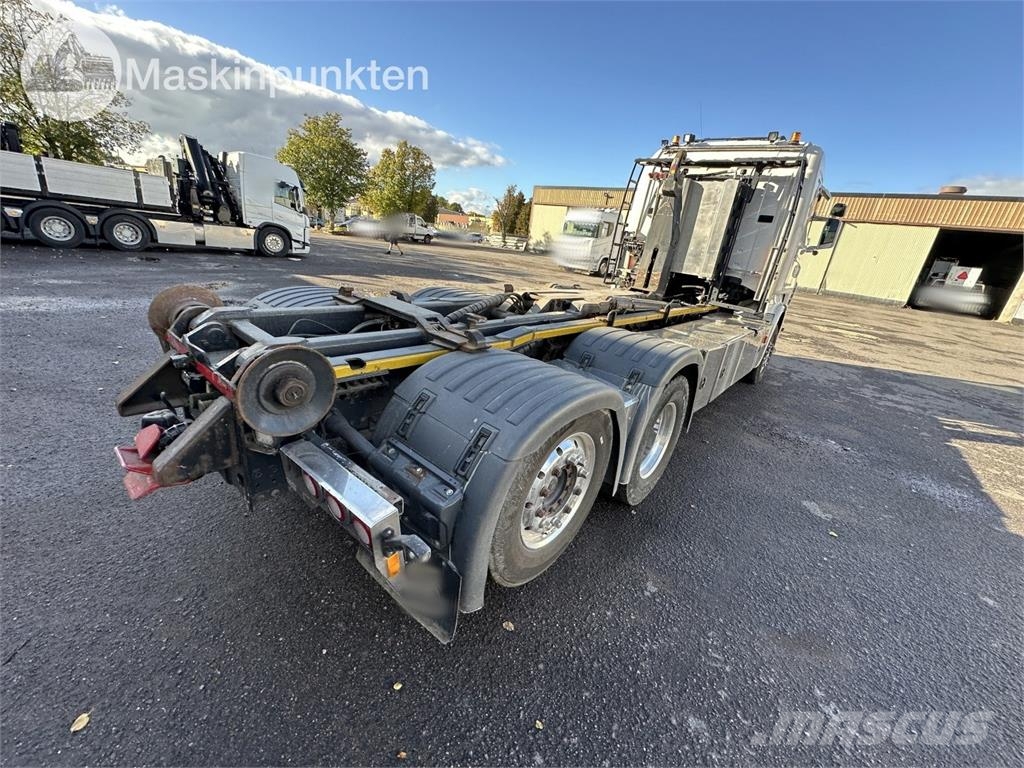 Scania R440LB6X2*4HNB Camiones polibrazo