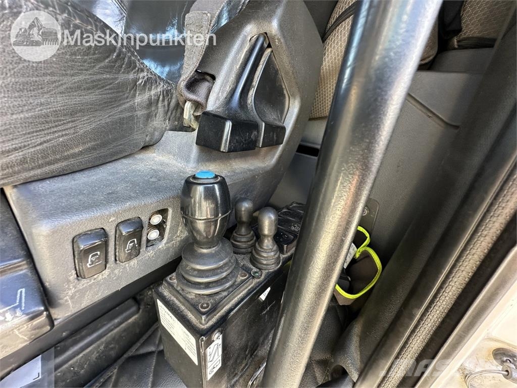 Scania R440LB6X2*4HNB Camiones polibrazo