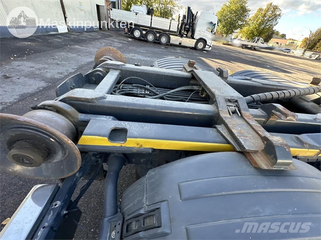 Scania R440LB6X2*4HNB Camiones polibrazo