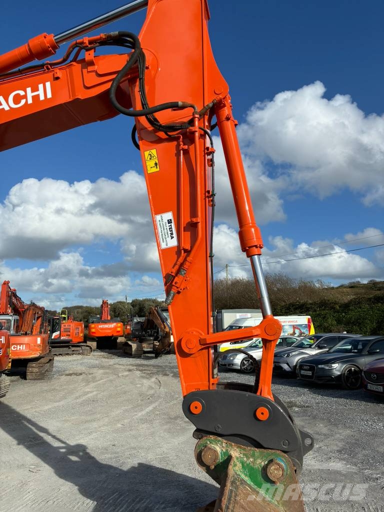 Hitachi ZX 210 LC-3 Roomikekskavaatorid