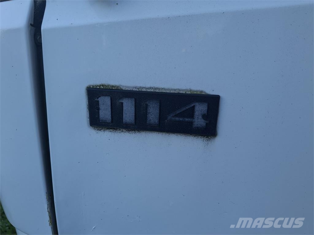 Mercedes-Benz 1114 Umpikorinen (BB) 5950cm3 Kamioni za prevoz životinja