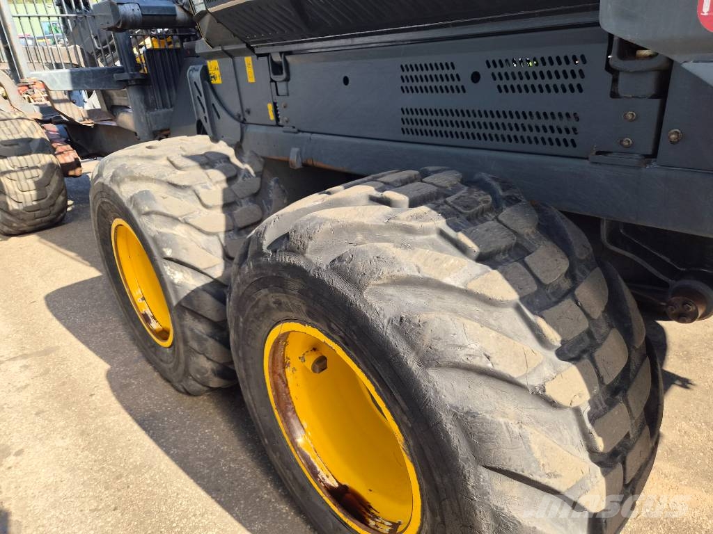 Ponsse Buffalo 8W Forwarders