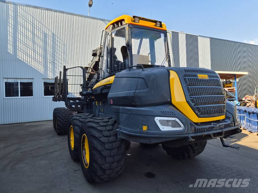 Ponsse Buffalo 8W Forwarders