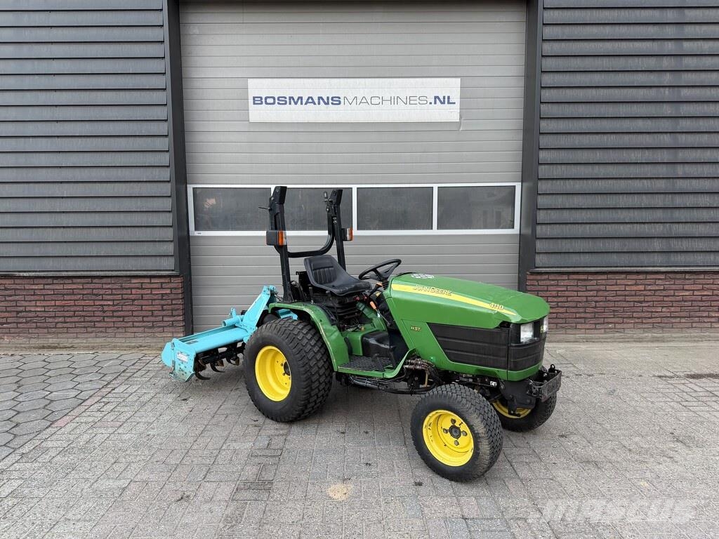 John Deere 4110 Compacttrekker (4WD / HST) Traktoren