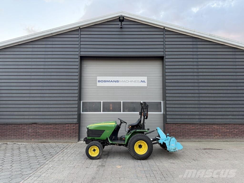 John Deere 4110 Compacttrekker (4WD / HST) Traktoren