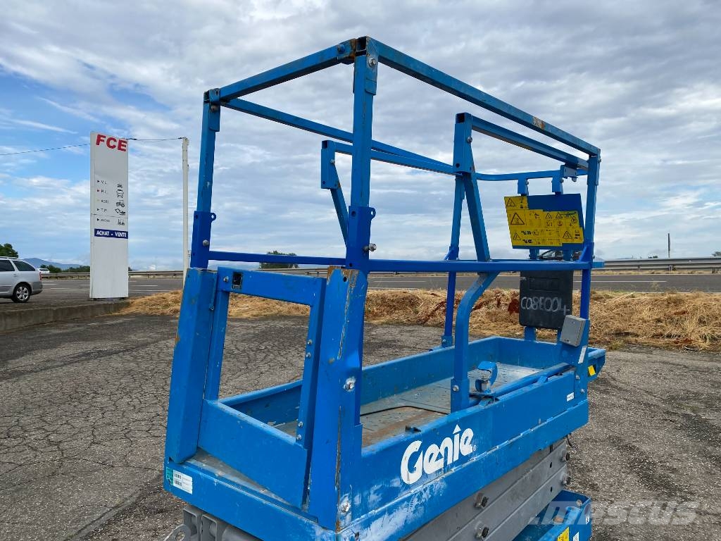 Genie GS 1932 /Certificat CE endommagée 剪叉式升降机