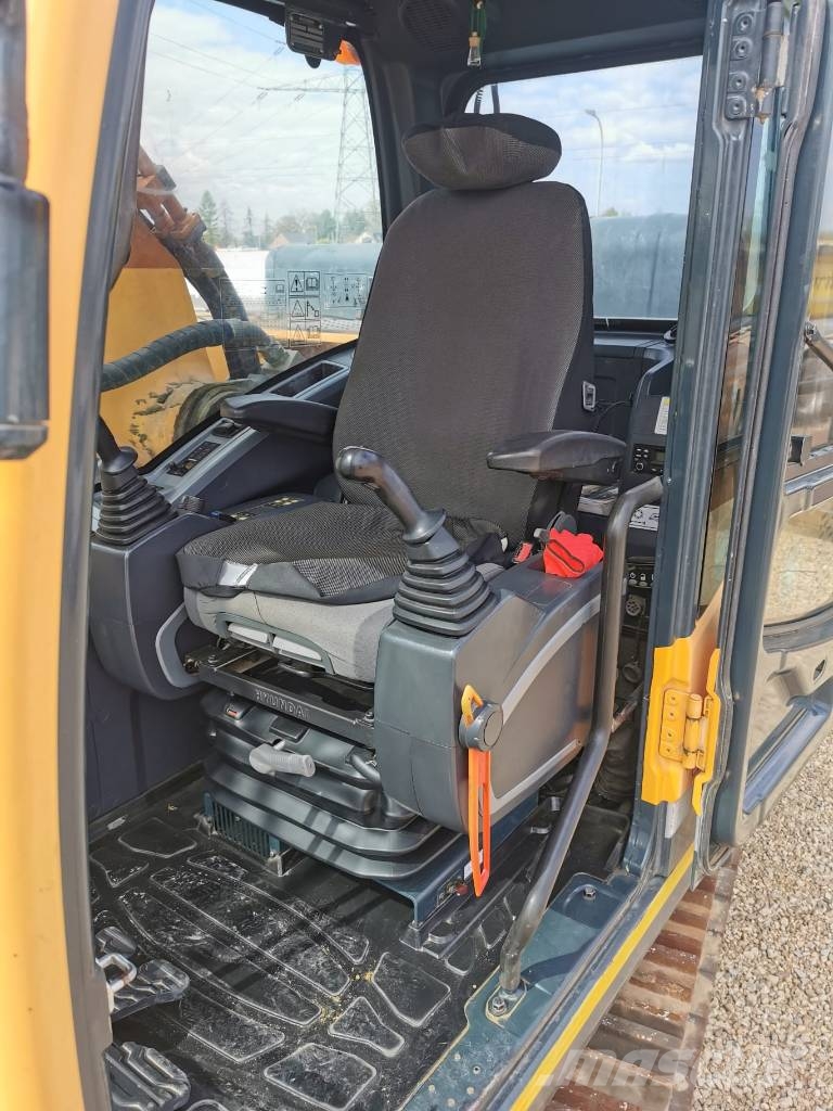 Hyundai HLC300-9a 大型油圧ショベル12t以上（パワーショベル・ユンボ）