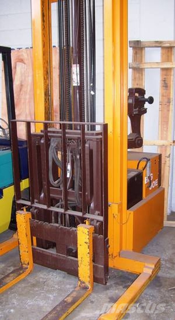 PDR30 Reach truck
