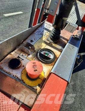 SkyJack SJ 12 Elevadores de tesoura