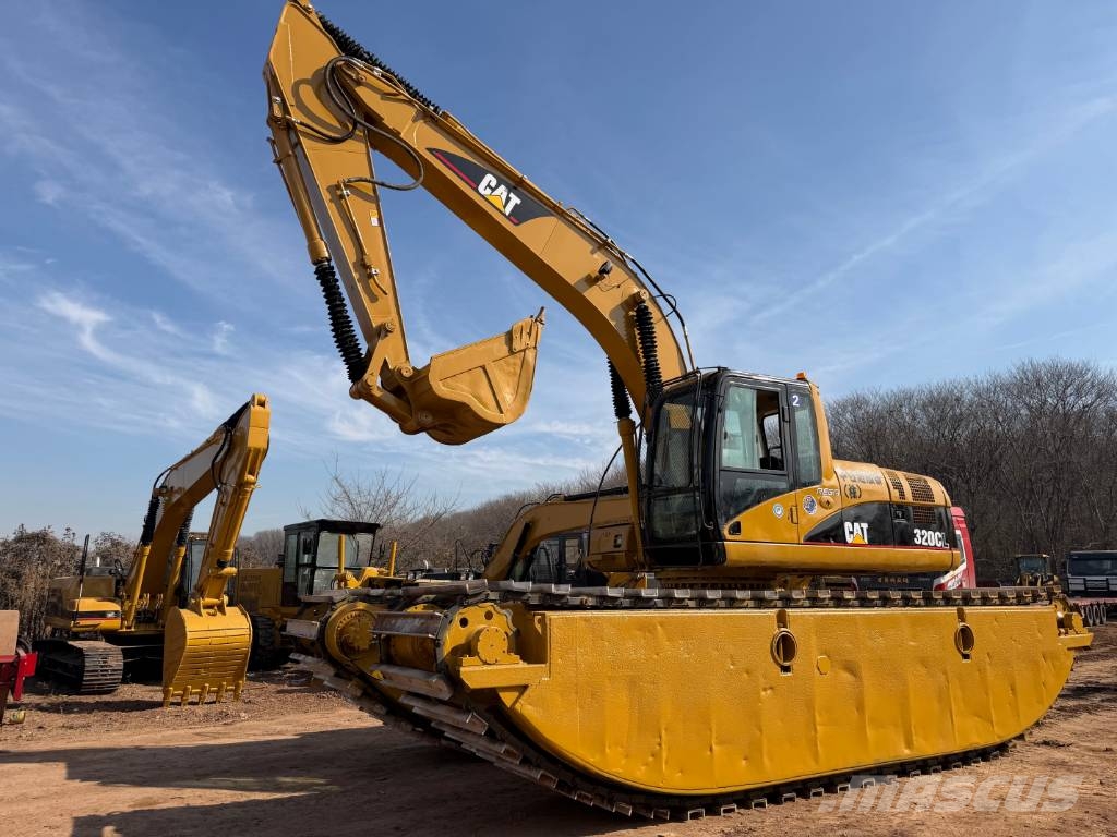 CAT 320 Buggy swamp excavator Amphibienbagger