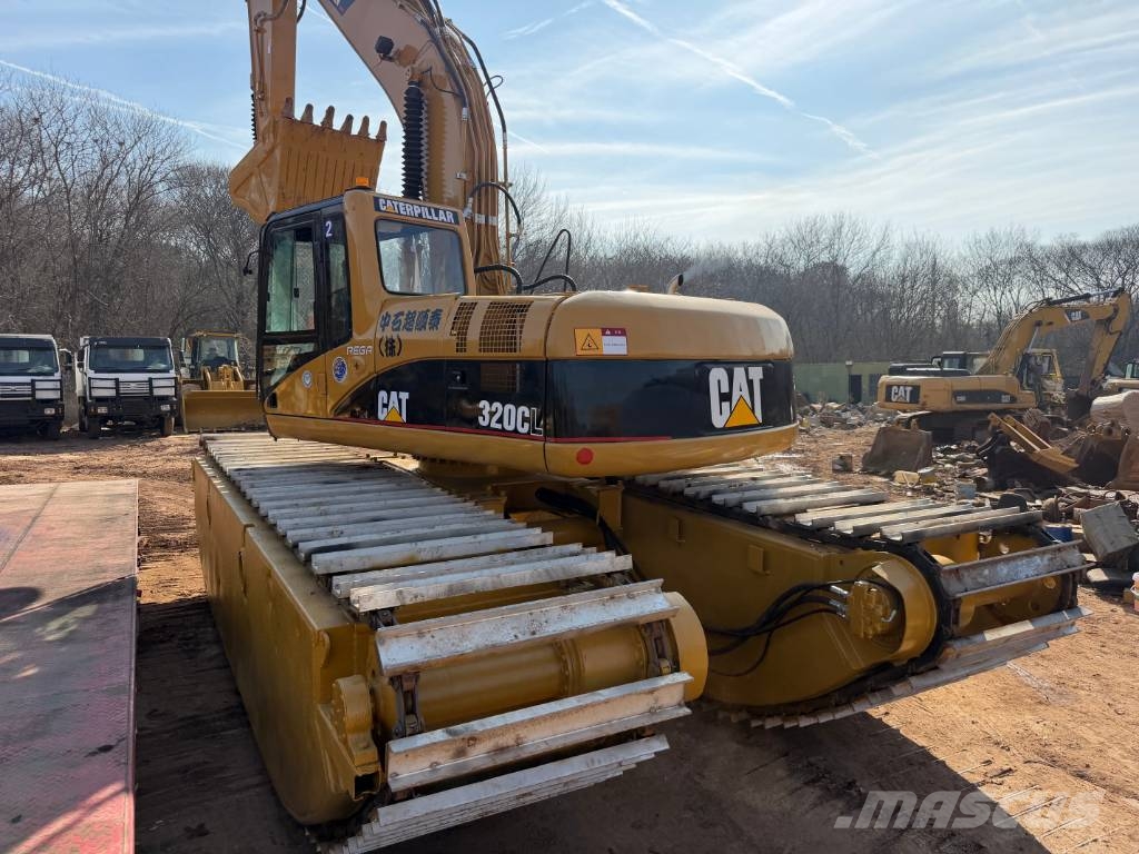 CAT 320 Buggy swamp excavator Amphibienbagger