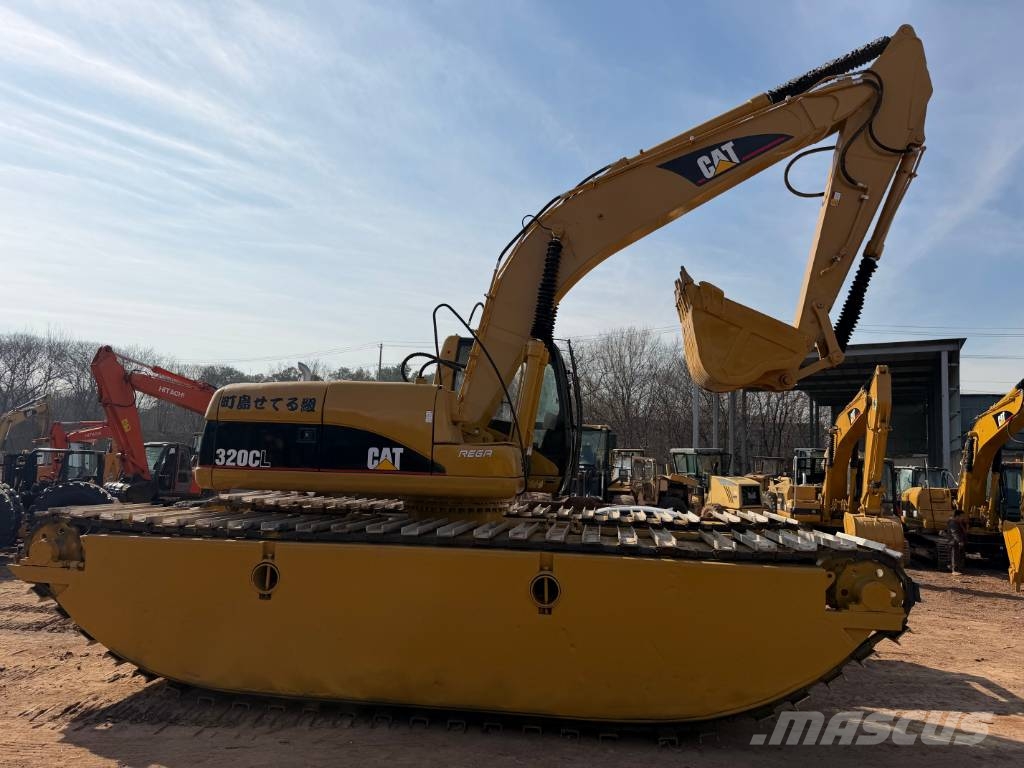 CAT 320 Buggy swamp excavator Amphibienbagger