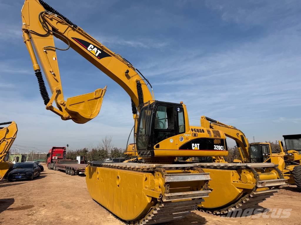 CAT 320 Buggy swamp excavator Amphibienbagger