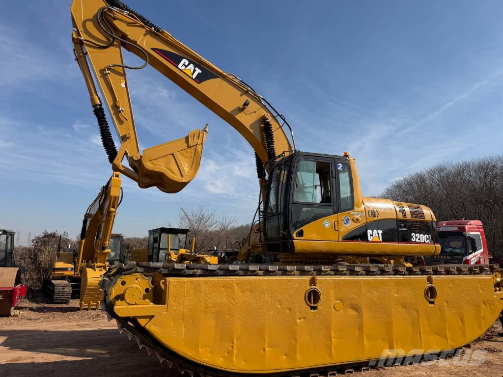 CAT 320 Buggy swamp excavator Amphibienbagger