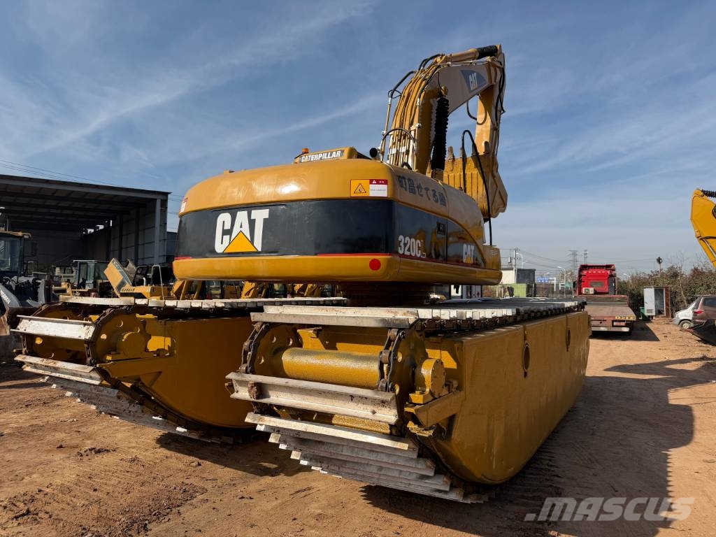 CAT 320 Buggy swamp excavator Amphibienbagger