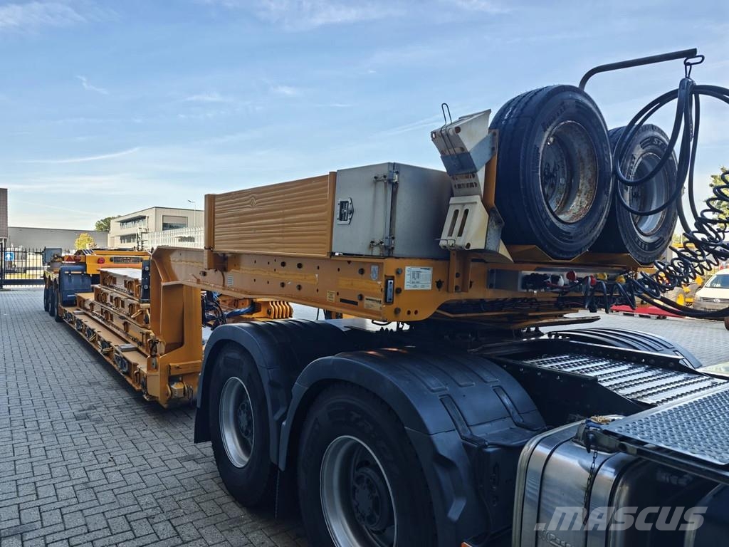 Faymonville STBZ-3VA Dolly D-1 Diepladers