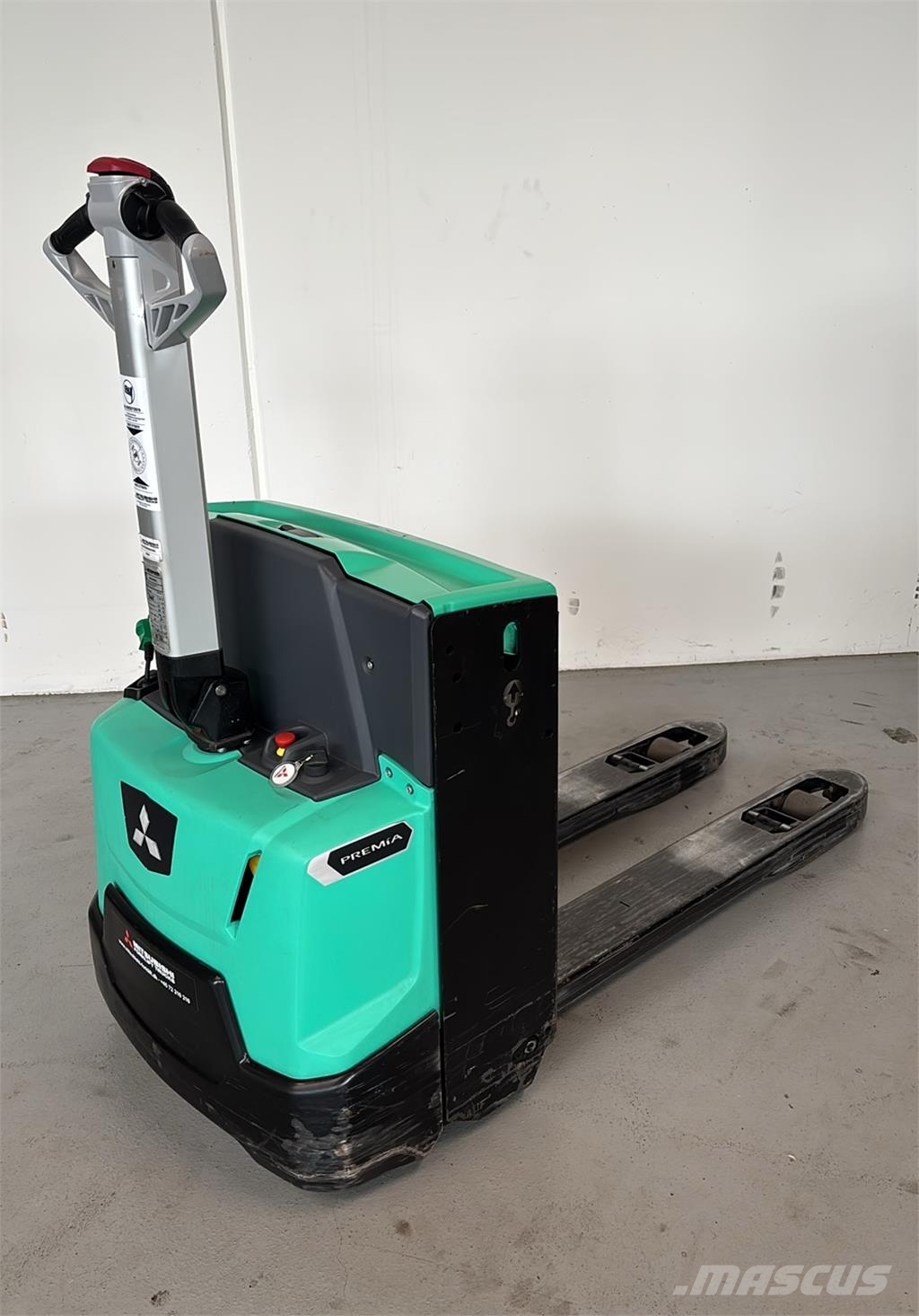 Mitsubishi PBP16N2 Transpaleta manuala