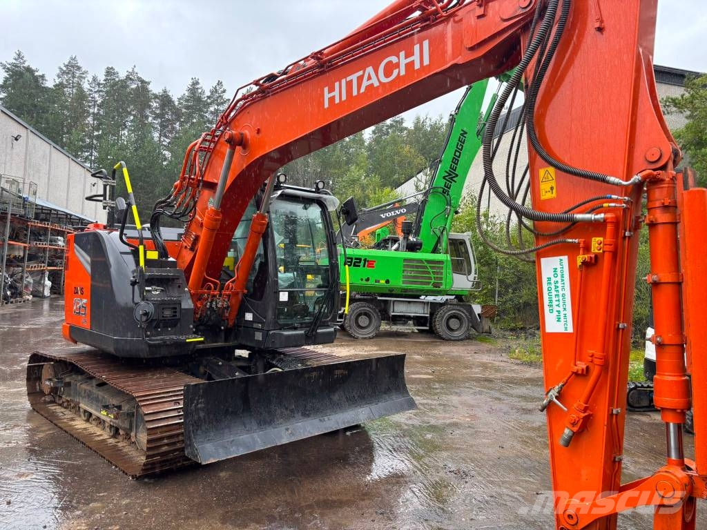 Hitachi ZX135US-7 Excavadoras sobre orugas