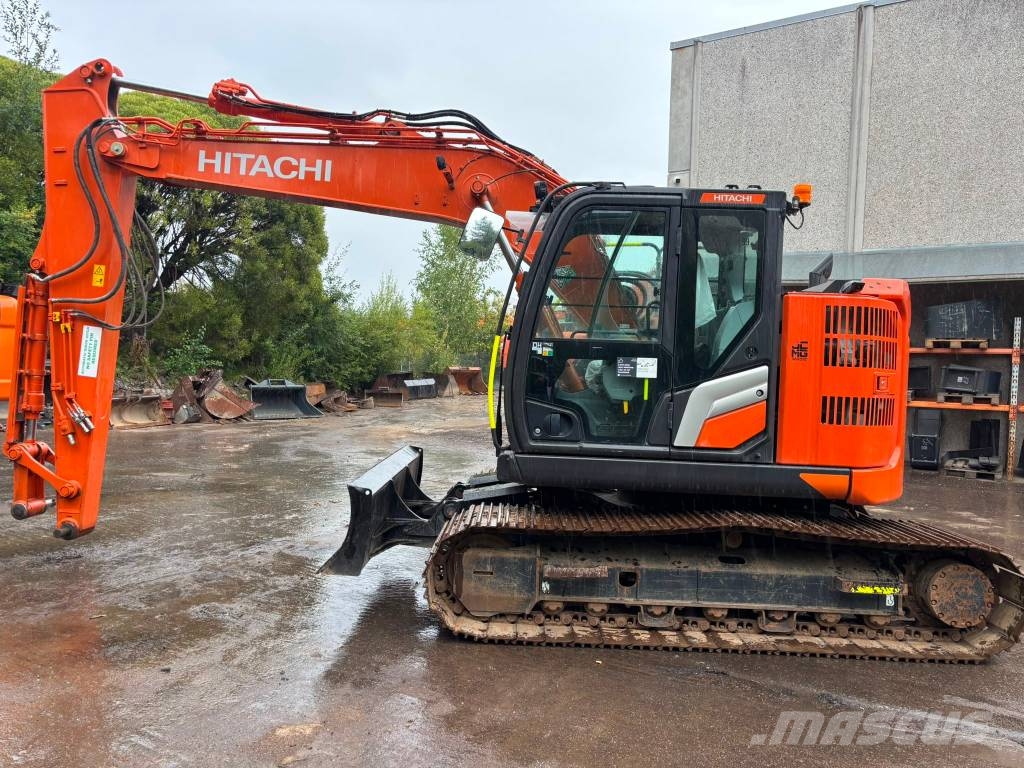 Hitachi ZX135US-7 Excavadoras sobre orugas