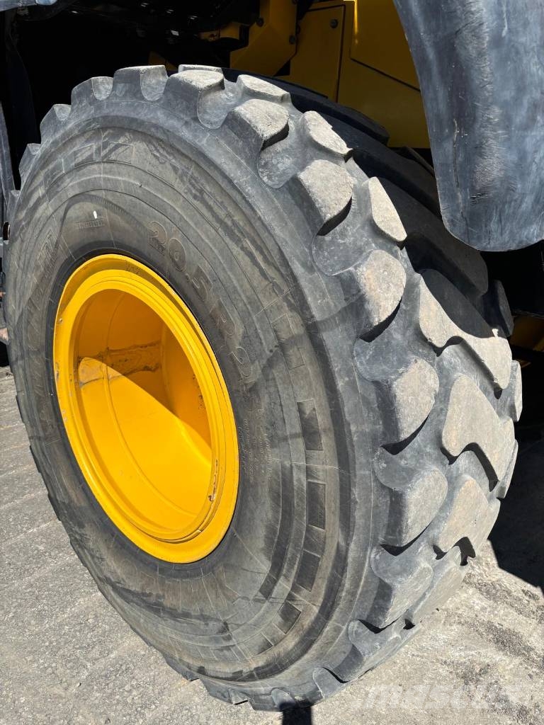 Komatsu WA 200-8 Radlader