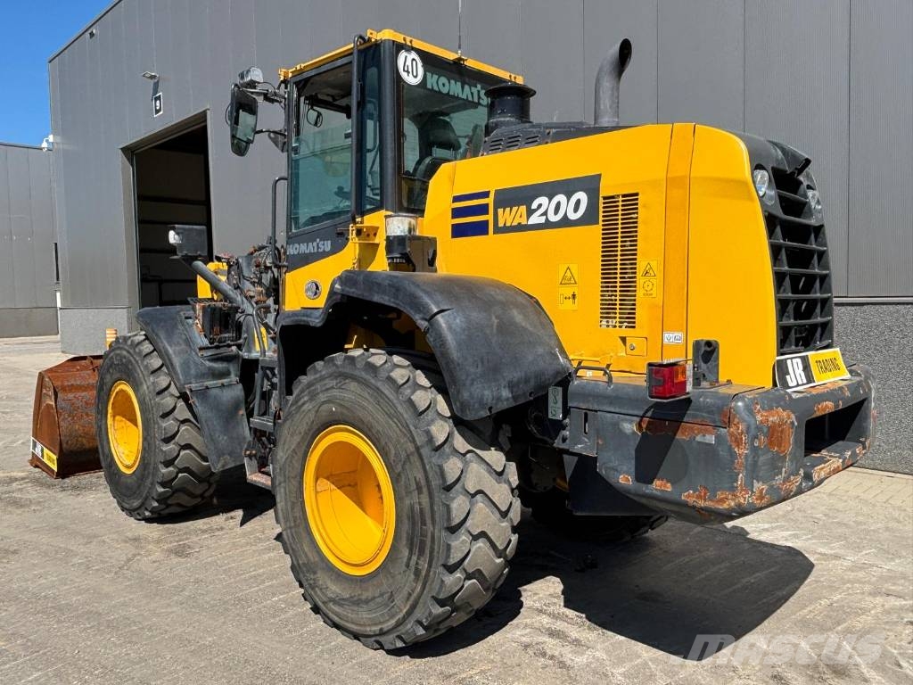 Komatsu WA 200-8 Radlader