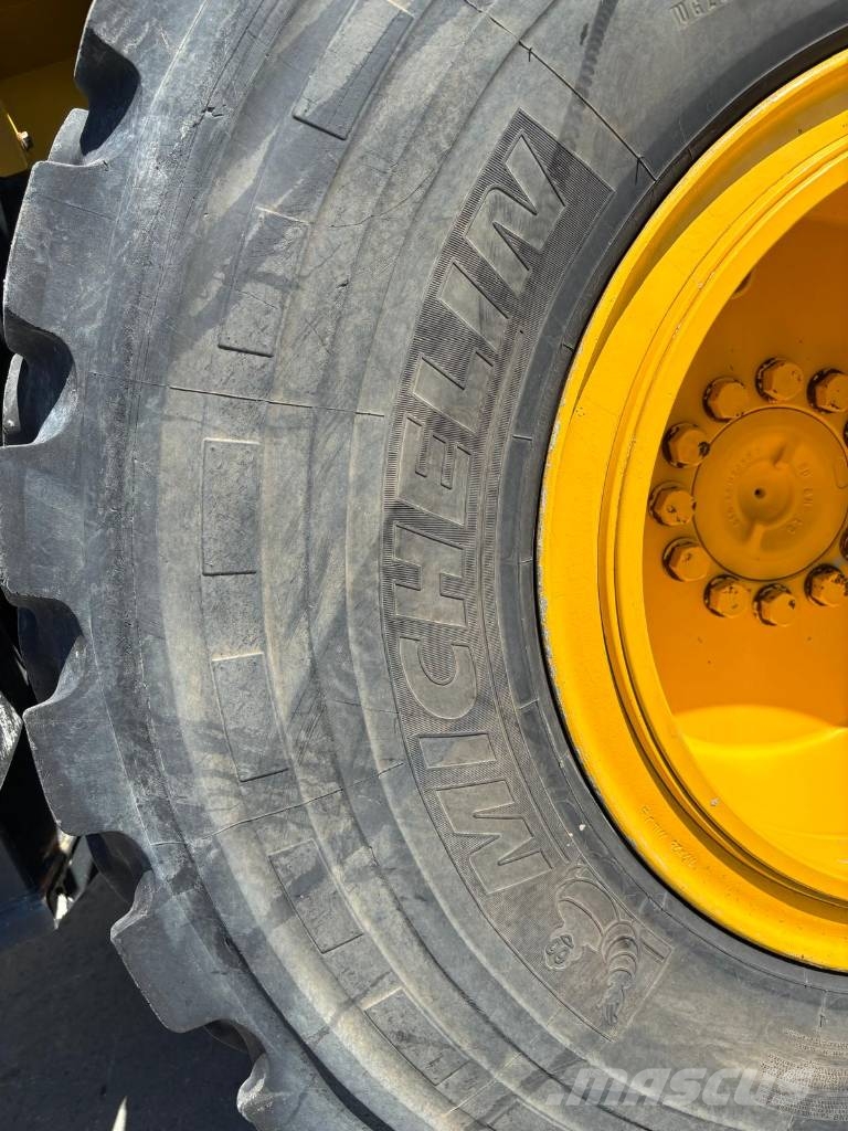 Komatsu WA 200-8 Radlader