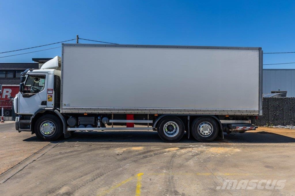 Renault D26.320-6x2+DHOLLANDIA 2T. Camiones con caja de remolque