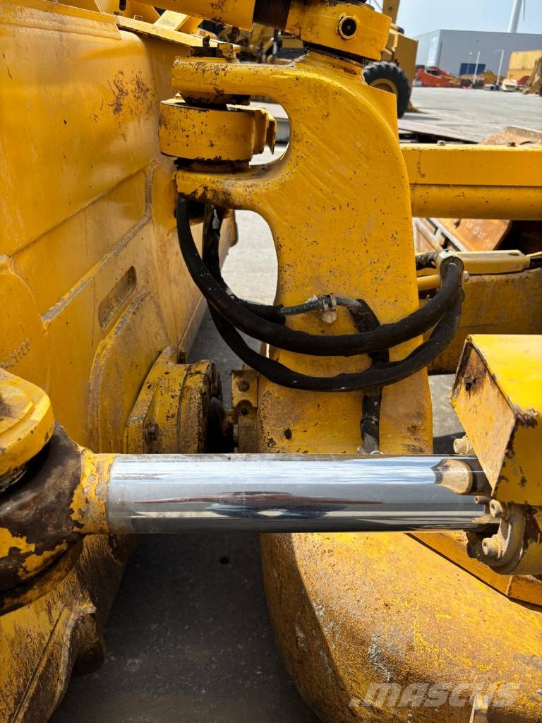 Komatsu D 71 PXi-24EO RIPPER GPS Buldožeri guseničari