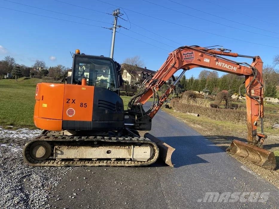 Hitachi ZX 85 US-3 中型挖掘机