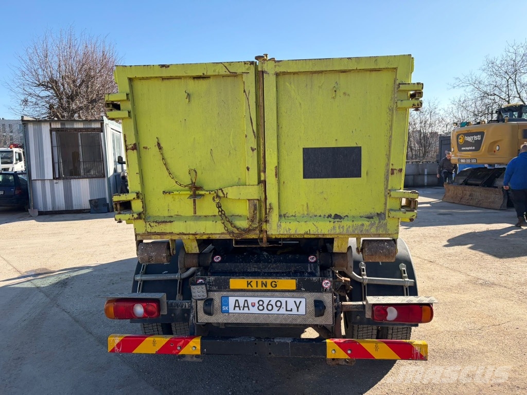Mitsubishi Canter Fuso Treileri ar āķi